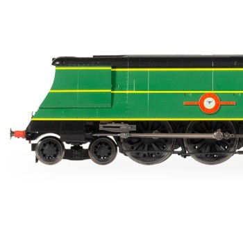 Hornby R3860 BR Merchant Navy Class 4-6-2 35012 United States Lines Steam Locomotive - Era 4