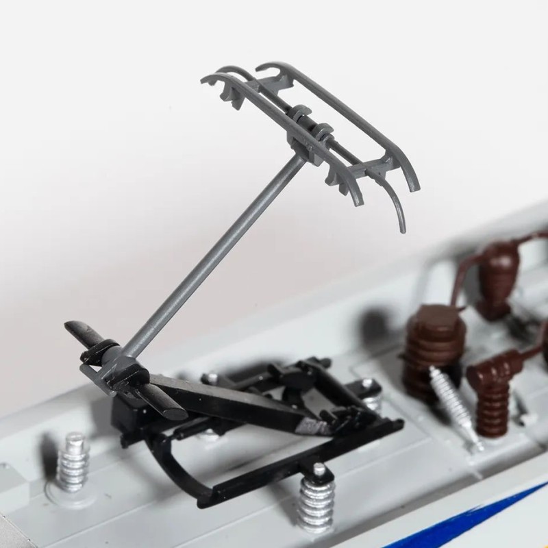 Hornby R3908 TransPennine Express Hitachi Class 802/2 Nova 1 Passenger Train Set - Era 11 OO Scale