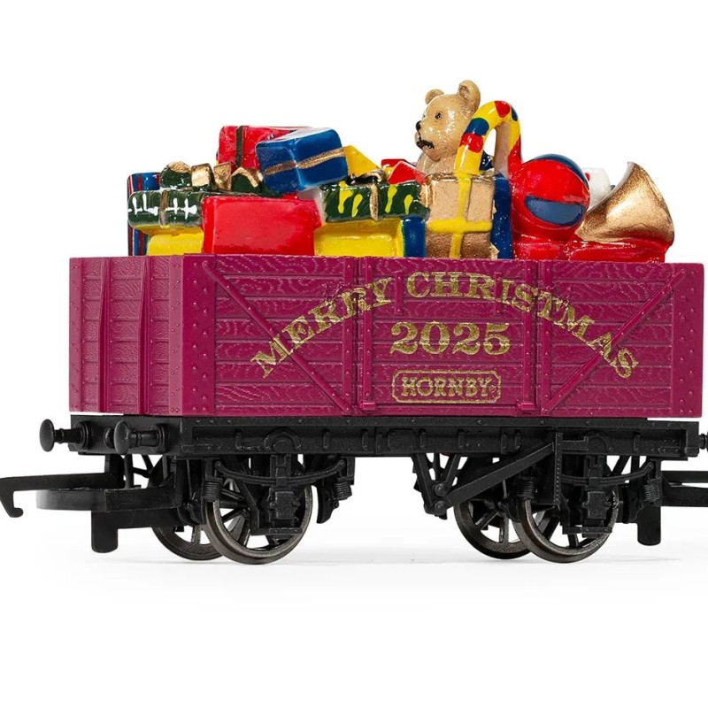 Hornby R60316 2025 Christmas Wagon OO Scale