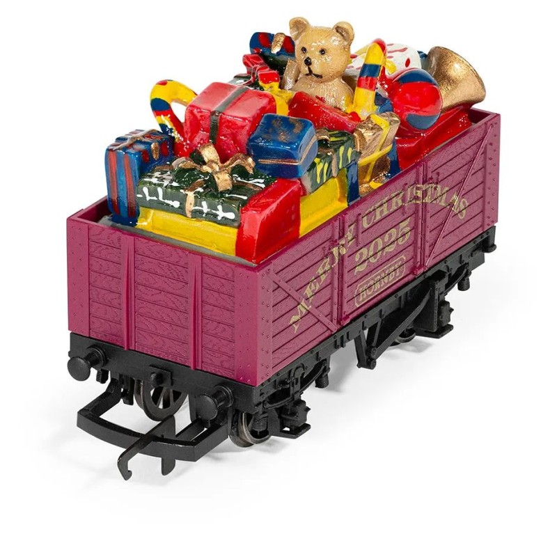 Hornby R60316 2025 Christmas Wagon OO Scale