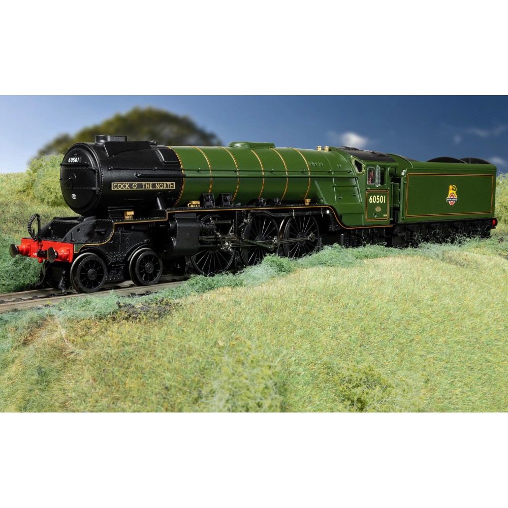 Hornby R30395SS BR Thompson A2-2 - 60501 Cock O the North Steam Loco DCC (With Steam Generator) OO Scale