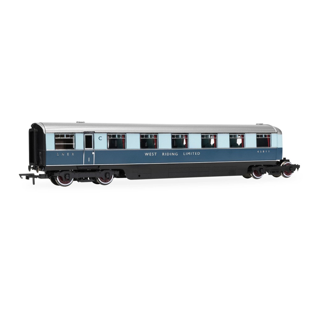 Hornby R40478 LNER West Riding Limited Double Open First Articulated Coach Pack - Era 3 OO Scale