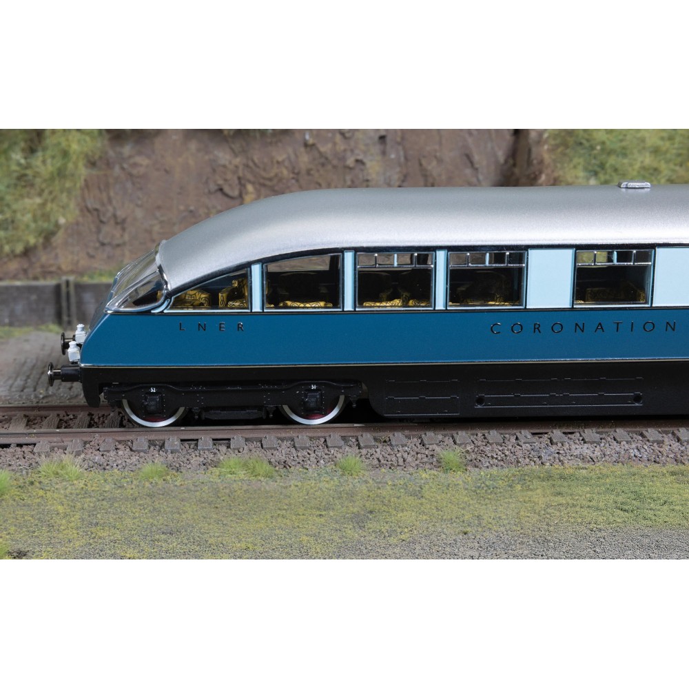 Hornby R40481 LNER Coronation Observation Car Coach 1729 The One Collection - Era 3 OO Scale