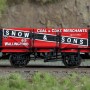 Hornby R60305 Snow & Sons - 5 Plank Wagon - No. 65 OO Scale