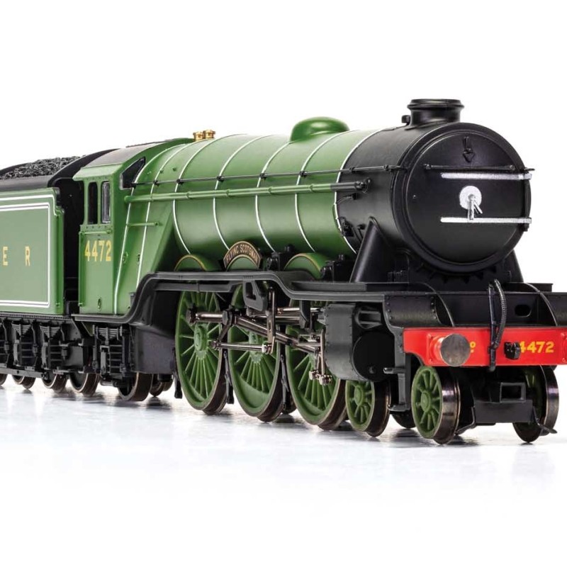 HORNBY R1255M THE FLYING SCOTSMAN LNER 4-6-2 TRAIN SET OO GAUGE DCC READY