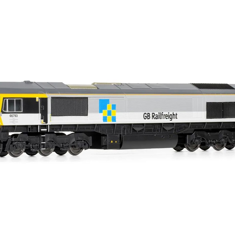 Hornby R30152 GBRF Co-Co Class 66 No 793 Diesel Loco GB Railfreight - Era 11
