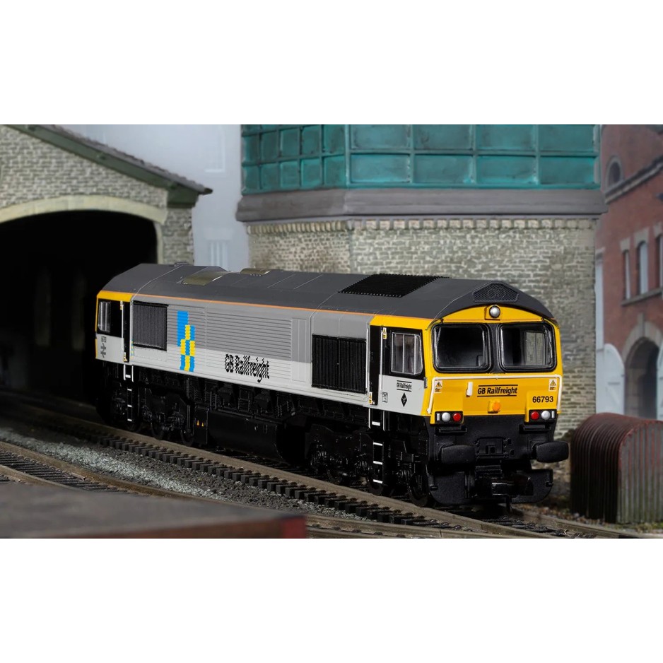 Hornby R30152 GBRF Co-Co Class 66 No 793 Diesel Loco GB Railfreight - Era 11