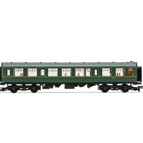Hornby R30170 RailRoad Plus BR Class 110 Diesel 3 Car Train Pack - Era 6
