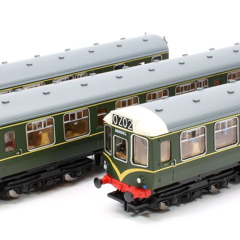 Hornby R30170 RailRoad Plus BR Class 110 Diesel 3 Car Train Pack - Era 6