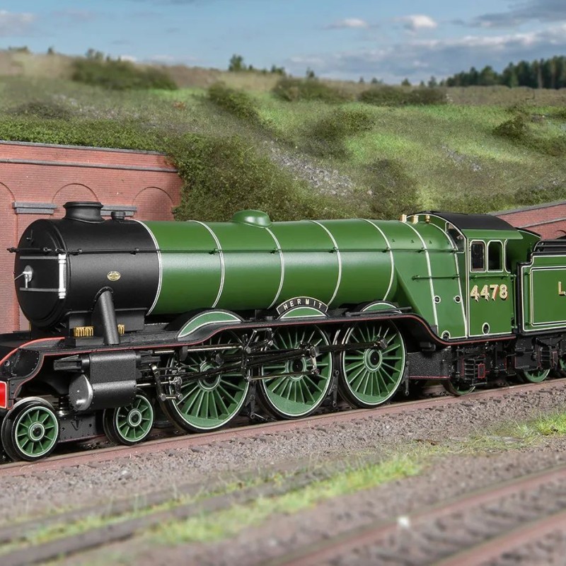 Hornby R30270 LNER Class A1 4-6-2 4478 Steam Loco Hermit Big Four Centenary Collection Era 3