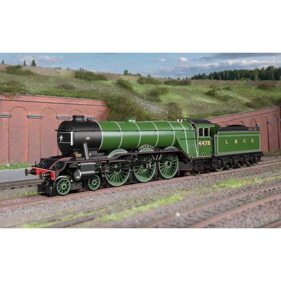 Hornby R30270 LNER Class A1 4-6-2 4478 Steam Loco Hermit Big Four Centenary Collection Era 3