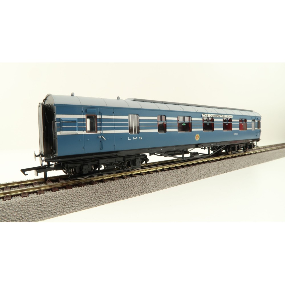 Hornby R40052 LMS Stanier D1961 Coronation Scot 57 BFK 5053 Passenger Coach with Lights - Era 3 OO Scale