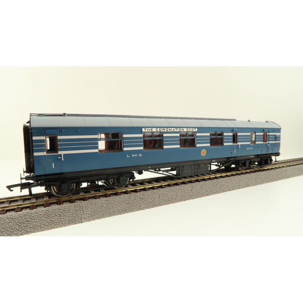 Hornby R40052 LMS Stanier D1961 Coronation Scot 57 BFK 5053 Passenger Coach with Lights - Era 3 OO Scale