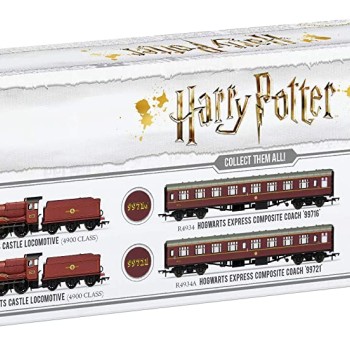 Hornby R4935A Harry Potter Hogwarts MK1 BSK Break Coach #99312 OO Scale
