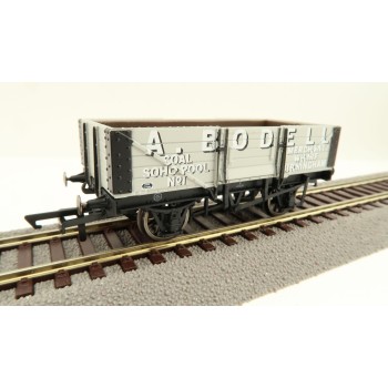 Hornby R60095 5 Plank Wagon A. Bodell - Era 3 OO Scale