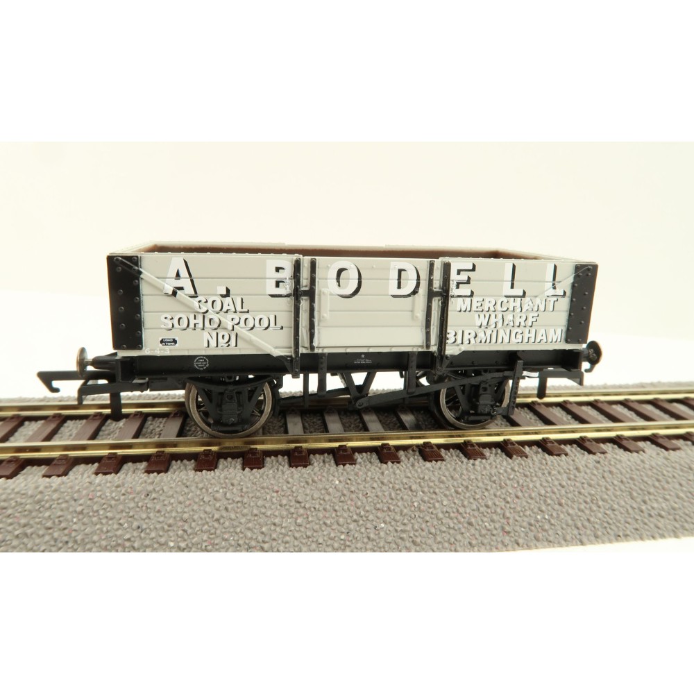 Hornby R60095 5 Plank Wagon A. Bodell - Era 3 OO Scale