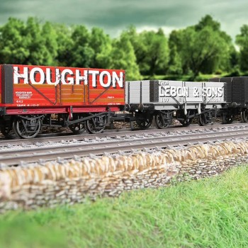 Hornby R60116 Triple Wagon Pack - Houghton Main - Thos Lebon & Sons - Settle Speakman - Era 3