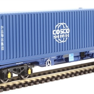 Hornby R60132 Touax KFA Container Wagon with 1 x 20 ft & 1 x 40 ft Containers - Era 11 OO Scale