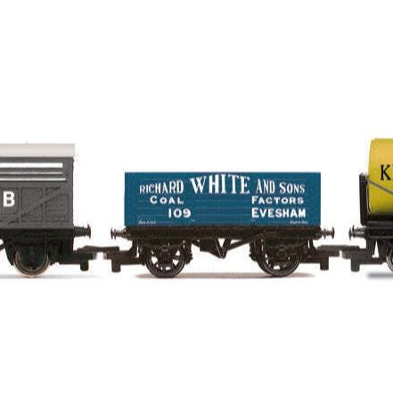 Hornby R60135 RailRoad Triple Wagon Pack LWB Open Wagon + Brake Van + SWB Wagon - Era 3