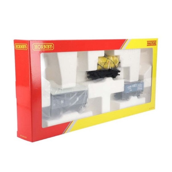 Hornby R60135 RailRoad Triple Wagon Pack LWB Open Wagon + Brake Van + SWB Wagon - Era 3