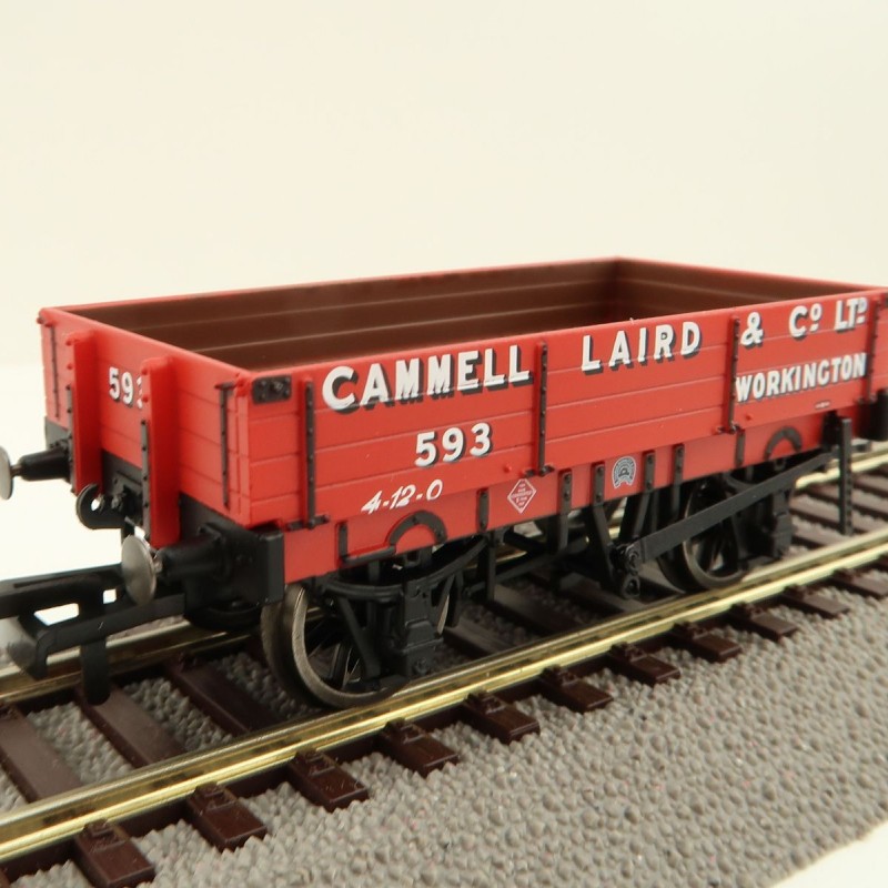 Hornby R60156 3 Plank Wagon, Cammell Laird & Co. Ltd - Era 3 OO Scale
