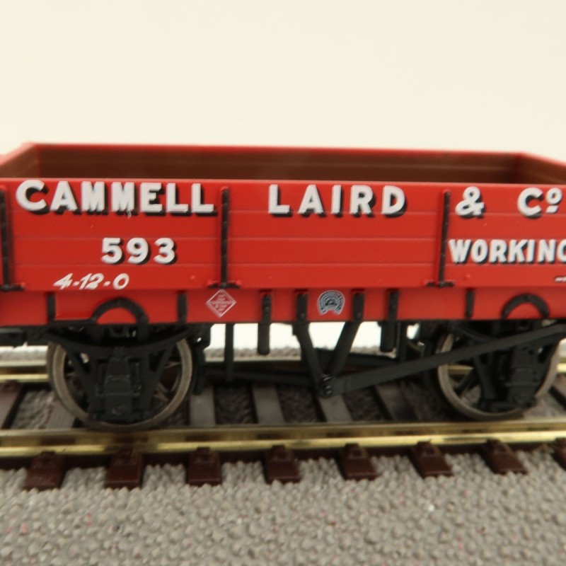 Hornby R60156 3 Plank Wagon, Cammell Laird & Co. Ltd - Era 3 OO Scale
