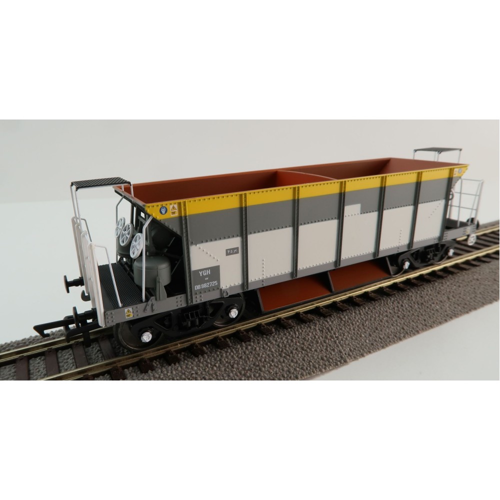 Hornby R60246 BR YGB Seacow Wagon DB982725 - Era 8 OO Scale