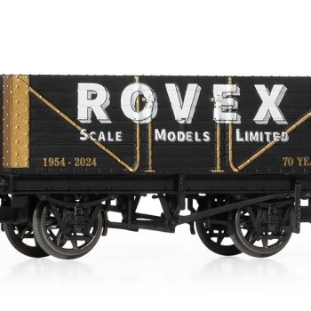 Hornby R60263 Hornby 70th Westwood 7 Plank Wagon 1954 - 2024 Limited Edition OO Scale