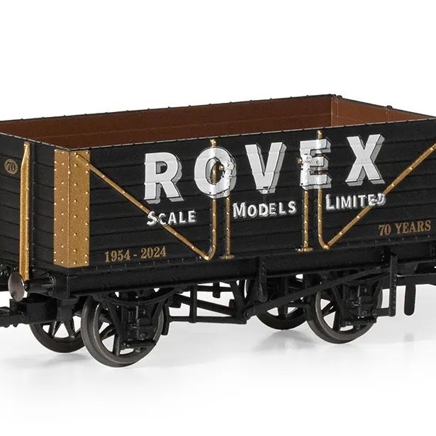 Hornby R60263 Hornby 70th Westwood 7 Plank Wagon 1954 - 2024 Limited Edition OO Scale