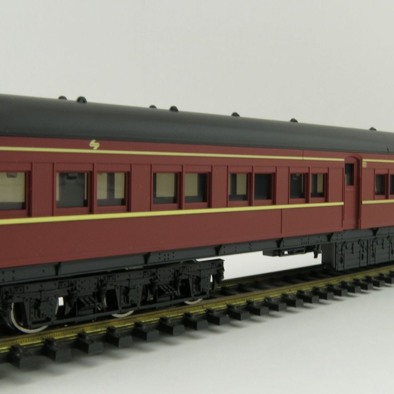 Lima HL4010 NSW MFE 2nd Class Passenger Coach Period III - 1:87 Scale