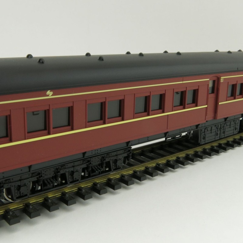 Lima HL4010 NSW MFE 2nd Class Passenger Coach Period III - 1:87 Scale