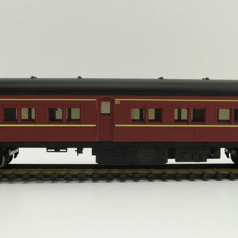 Lima HL4010 NSW MFE 2nd Class Passenger Coach Period III - 1:87 Scale