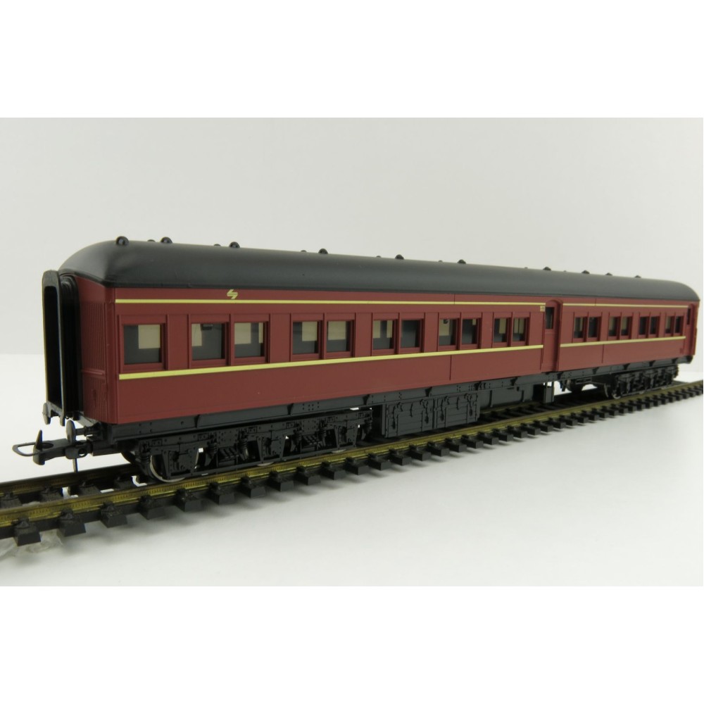 Lima HL4010 NSW MFE 2nd Class Passenger Coach Period III - 1:87 Scale
