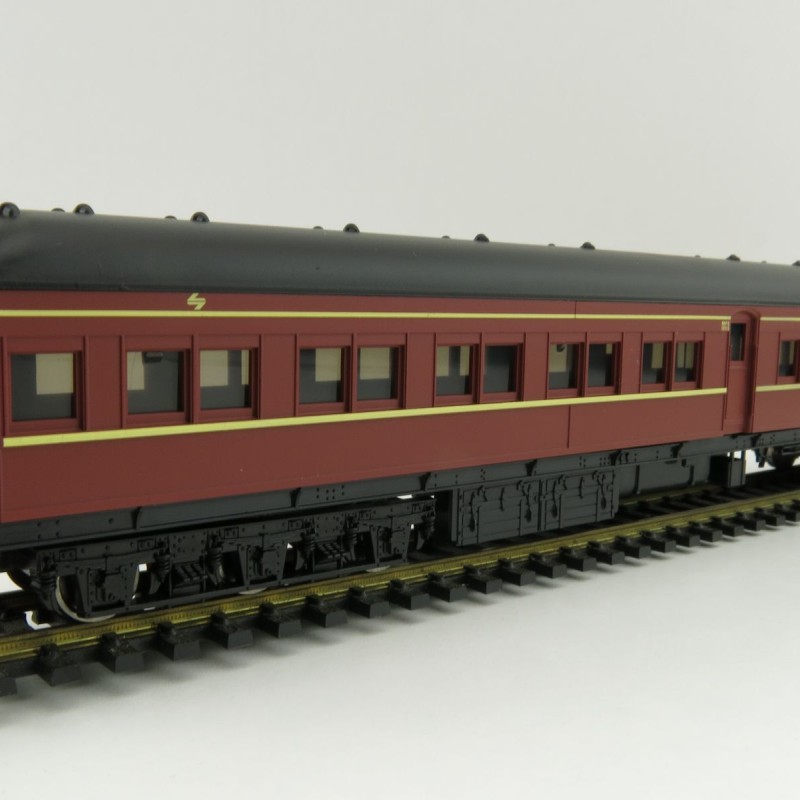 Lima HL4010 NSW MFE 2nd Class Passenger Coach Period III - 1:87 Scale