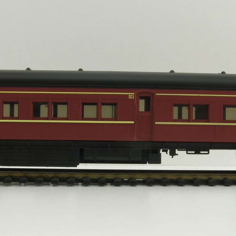 Lima HL4010 NSW MFE 2nd Class Passenger Coach Period III - 1:87 Scale