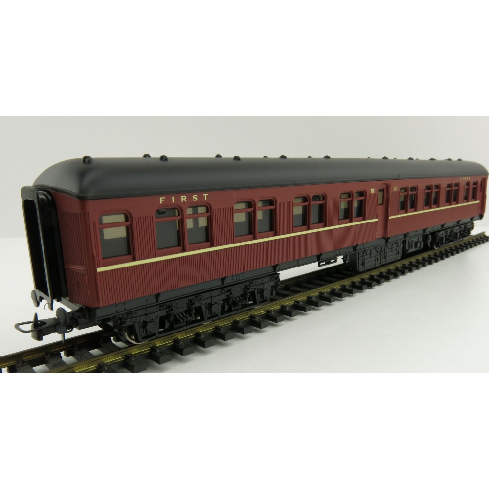 Lima HL4011 NSW MBE 1st Class Passenger Coach Period III - 1:87 Scale
