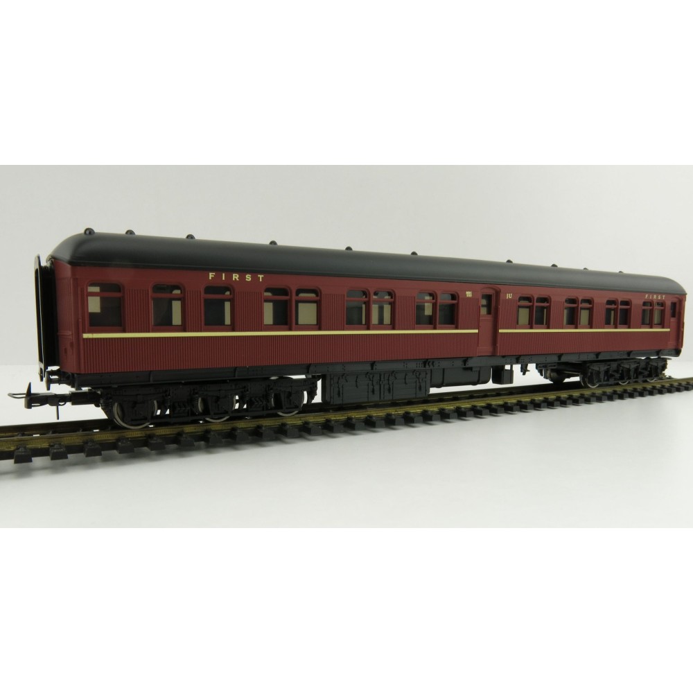 Lima HL4011 NSW MBE 1st Class Passenger Coach Period III - 1:87 Scale