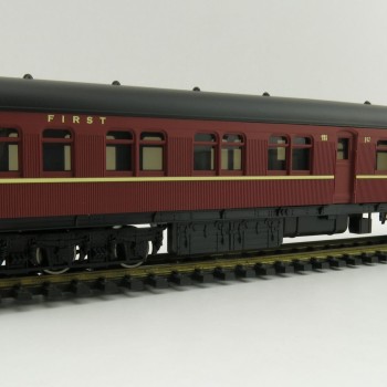 Lima HL4011 NSW MBE 1st Class Passenger Coach Period III - 1:87 Scale