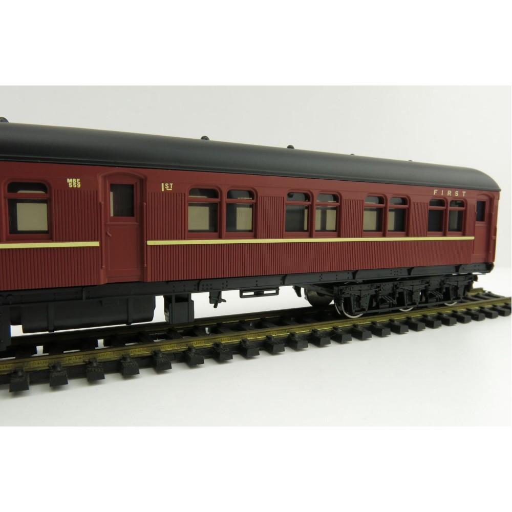 Lima HL4011 NSW MBE 1st Class Passenger Coach Period III - 1:87 Scale