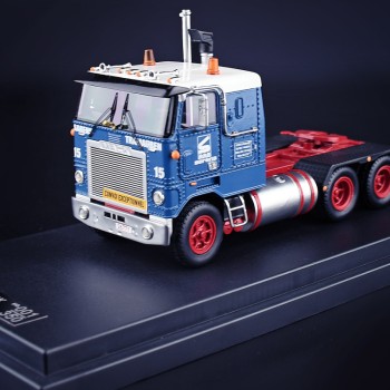 IMC Models 20-1064 Mack Cruiseliner 6x4 Prime Mover Sarens - 1:50