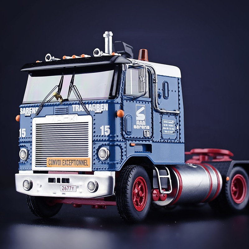 IMC Models 20-1064 Mack Cruiseliner 6x4 Prime Mover Sarens - 1:50
