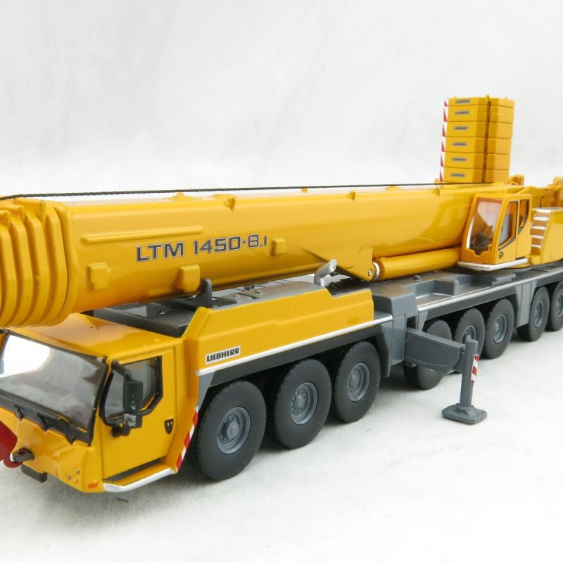 IMC Models 31-0134 - Liebherr LTM 1450-8.1 Mobile Crane - Scale 1:87