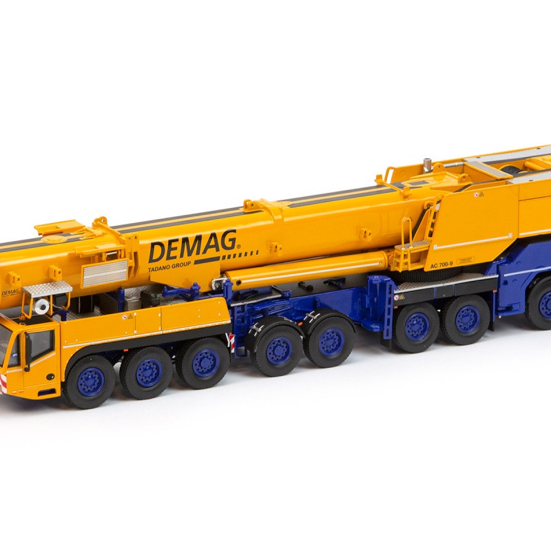 IMC Models 31-0141 Demag AC 700-9 All Terrain Mobile Crane Standard Edition - Scale 1:50