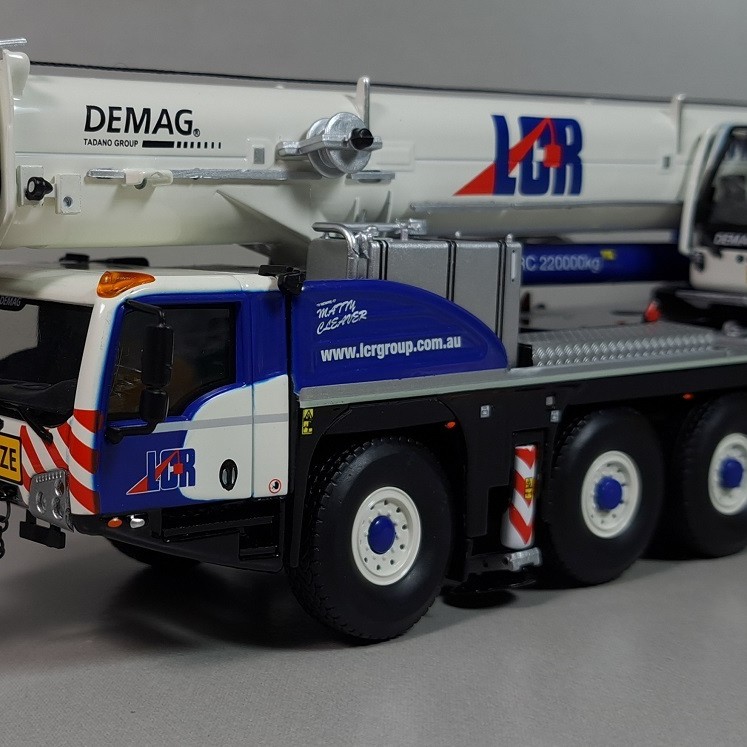 IMC Models 31-0274 Australian Demag AC 220-5 All Terrain Mobile Crane LCR Group - Scale 1:50