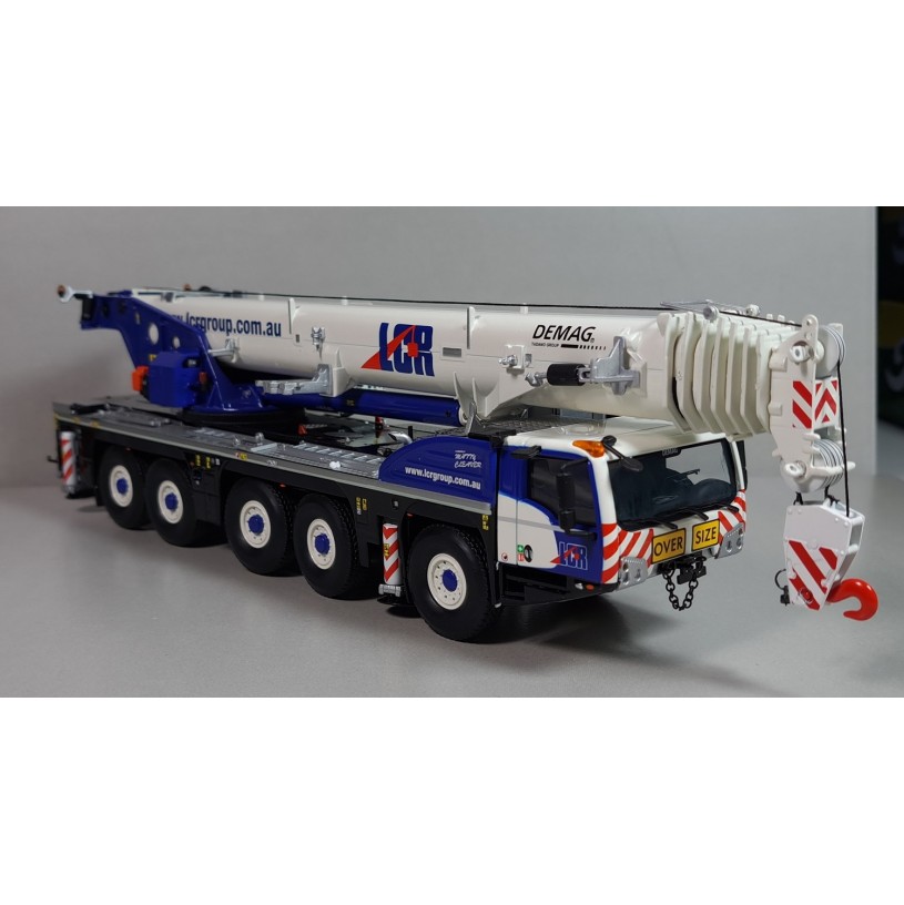 IMC Models 31-0274 Australian Demag AC 220-5 All Terrain Mobile Crane LCR Group - Scale 1:50