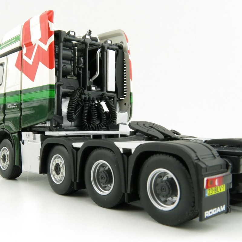 IMC Models 32-0060 Mercedes Benz Actros 8x4 Heavy Haulage Truck Westdijk - 1:50