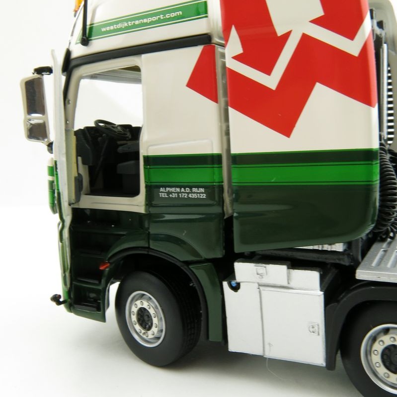 IMC Models 32-0060 Mercedes Benz Actros 8x4 Heavy Haulage Truck Westdijk - 1:50