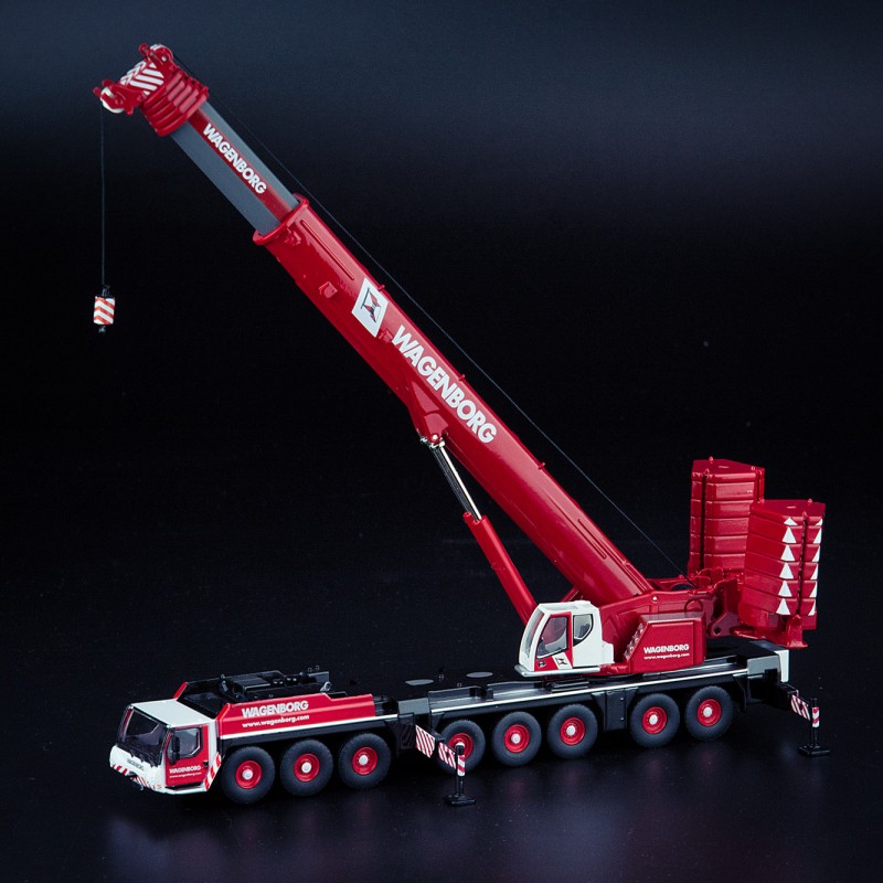 IMC Models 32-0098  - Wagenborg Liebherr LTM 1450-8.1 Mobile Crane - Scale 1:87