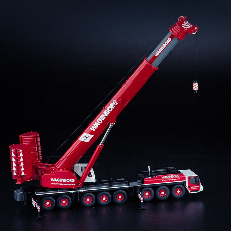 IMC Models 32-0098  - Wagenborg Liebherr LTM 1450-8.1 Mobile Crane - Scale 1:87
