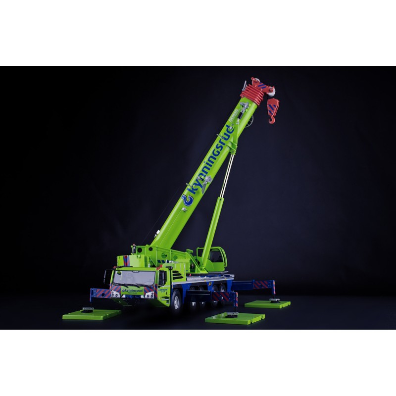 IMC Models 32-0115 Demag AC 250-5 All Terrain Mobile Crane Kynningsrud Nordic Crane - Scale 1:50